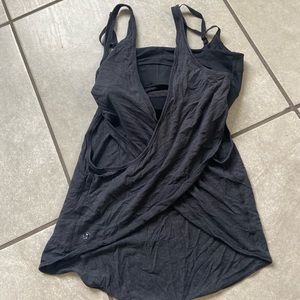 Lululemon Women’s Grey Built In Sports Bra Workout Shirt